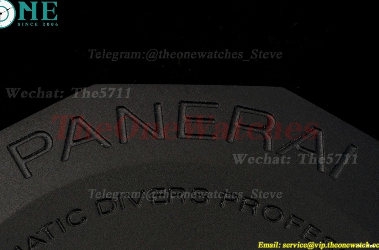 Black Submersible Carbon RU Dial P900 VSF 42MM PAM2231 0209